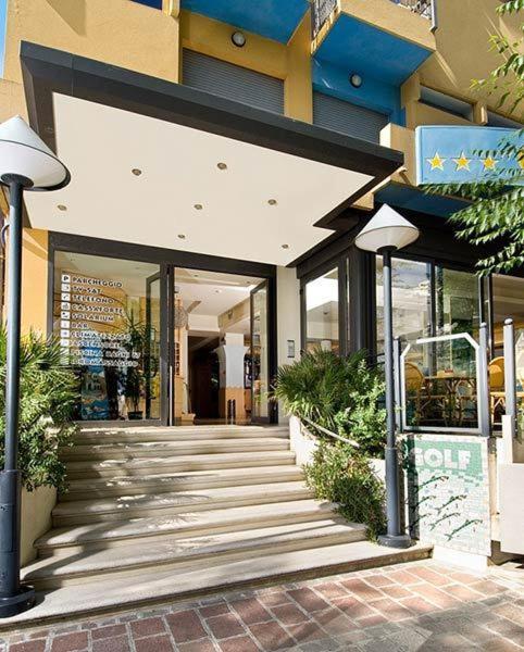 Hotel Golf Cattolica Bagian luar foto