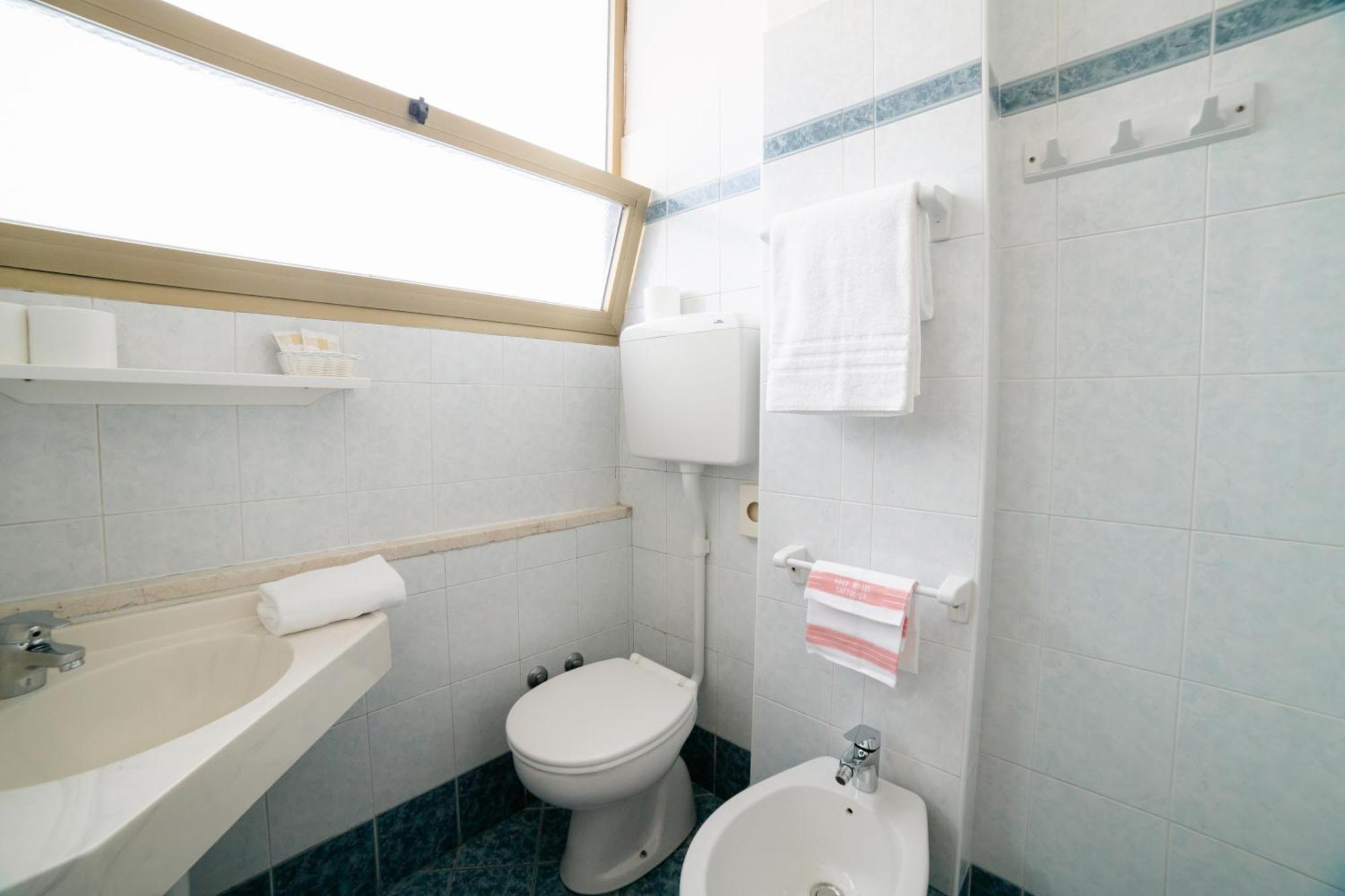 Hotel Golf Cattolica Bagian luar foto