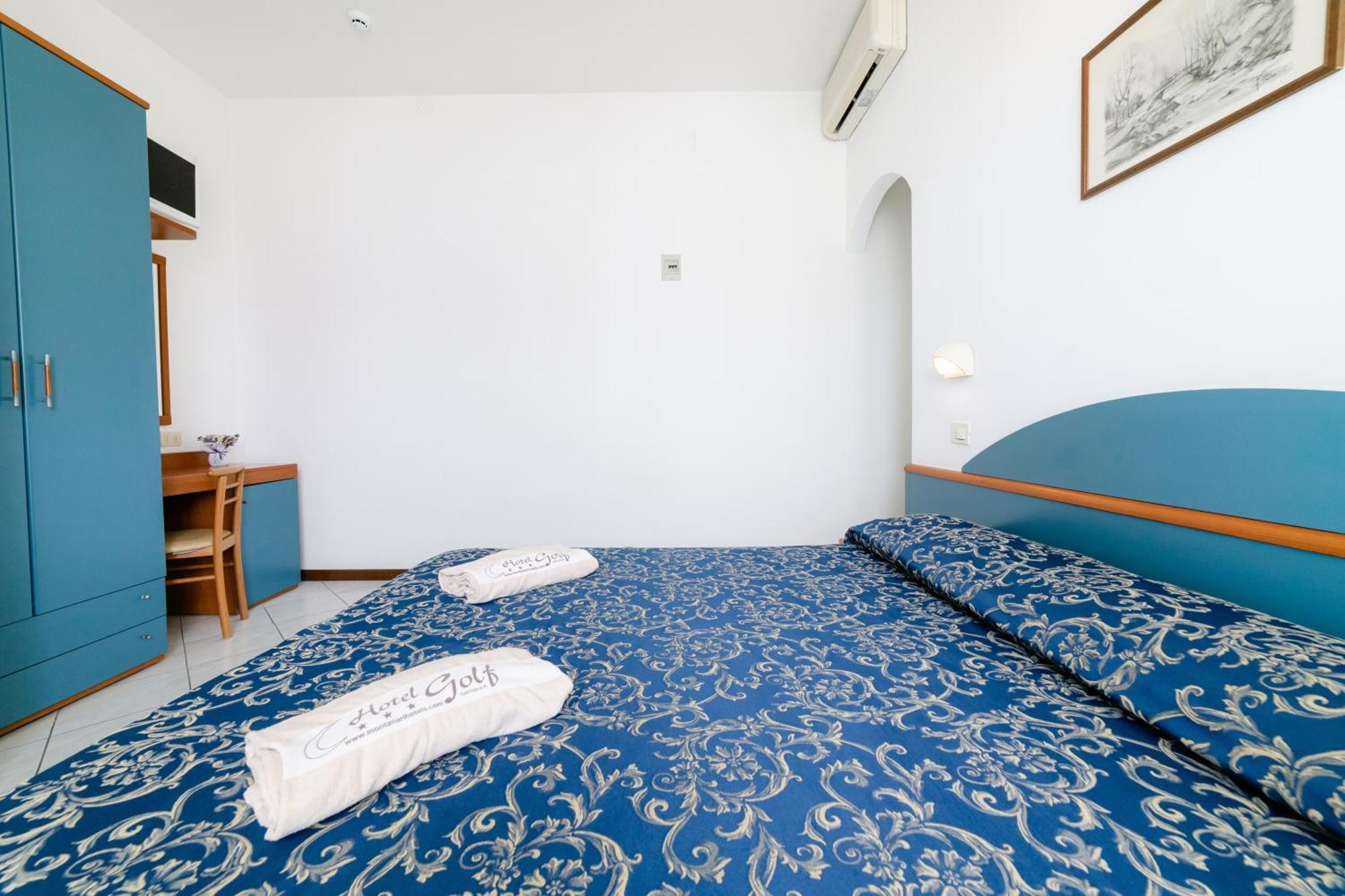 Hotel Golf Cattolica Bagian luar foto