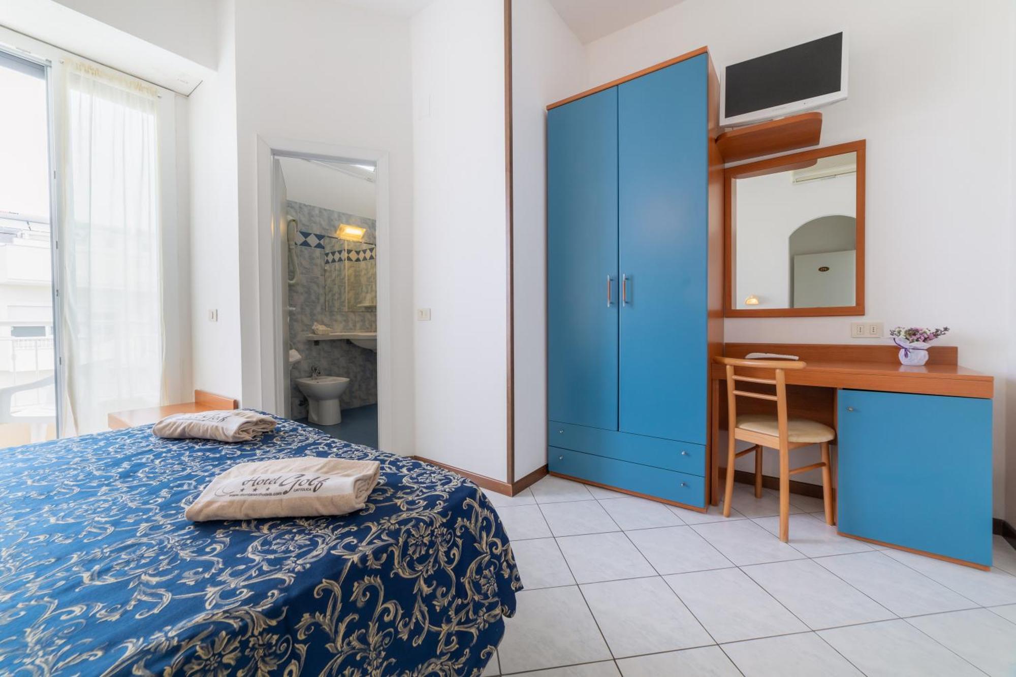 Hotel Golf Cattolica Bagian luar foto